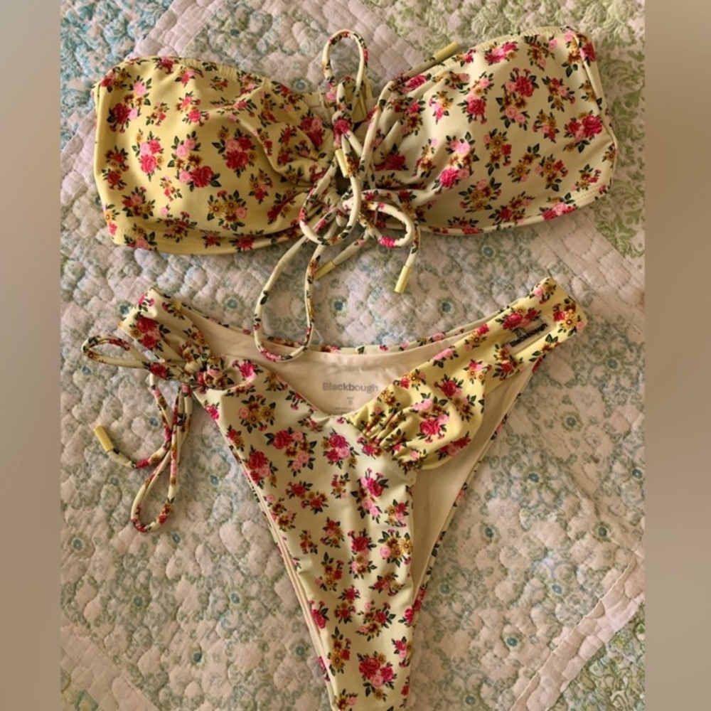 ISO Alana Blackbough Swim